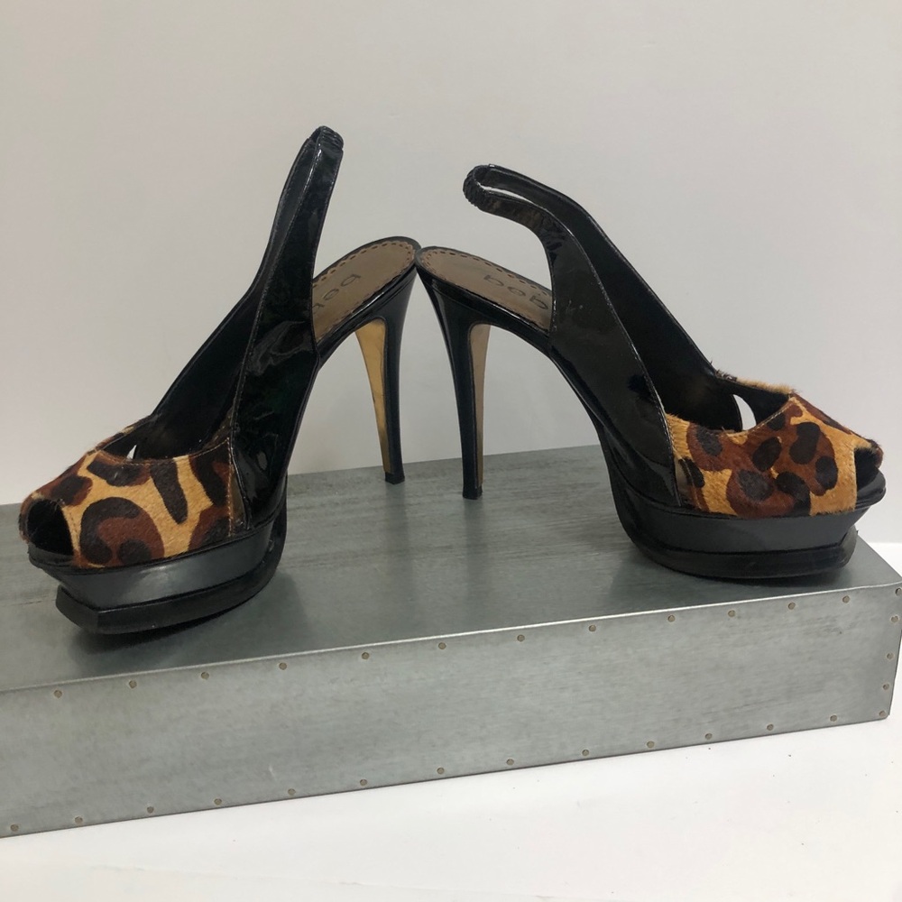 Bebe Leopard Platform Sling Back Stilettos Patented Leather Sz 5 - Picture 4 of 10
